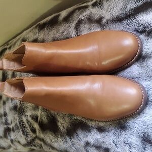Madewell Ainsley Chelsea Boot Tan Color Leather upper Size 8.5